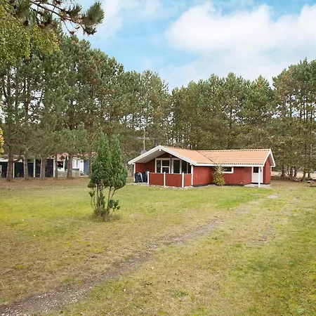 Tranquil Haven Near - By Traum *