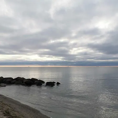 Tranquil Haven Near Tatil Evi Rødby